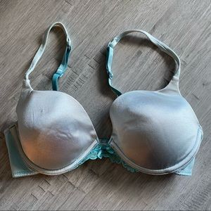 Victoria’s Secret Angels Demi Bra